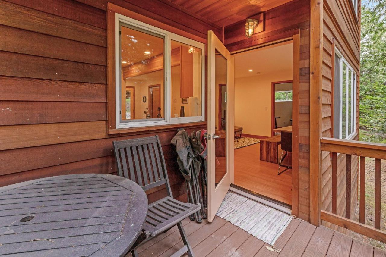 Mckinnis Hill Cabin Eastsound ภายนอก รูปภาพ